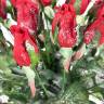 Новогодний декор «Заснеженные красные розы» в вазе БОГЕМИЯ