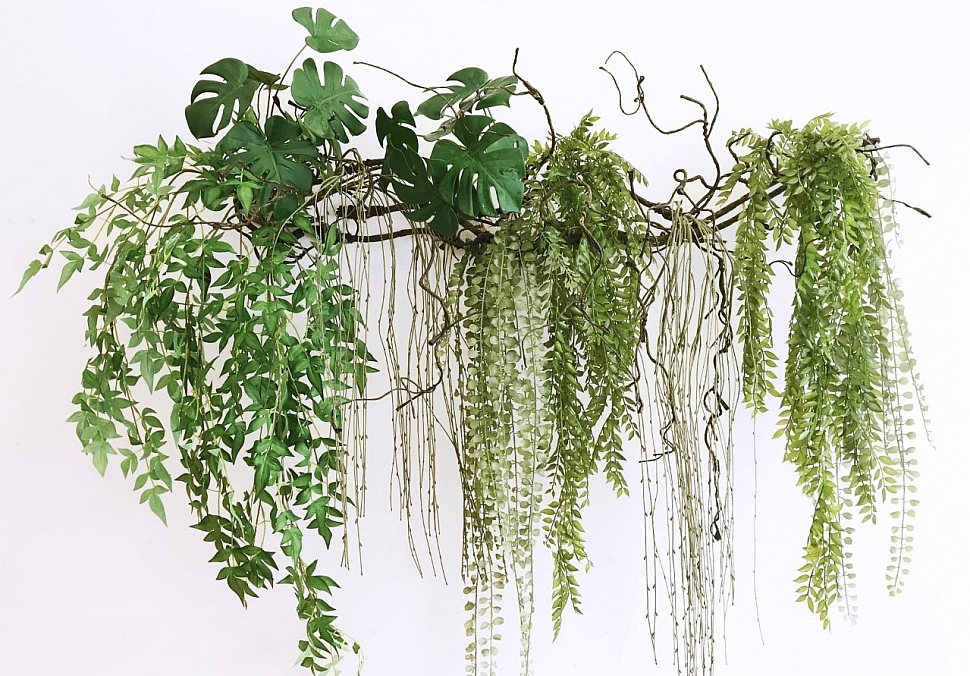 Вертикальное озеленение из искусственных растений для оригинального декора