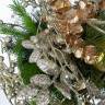 Новогодняя композиция для украшения стола «Зимнее Ожерелье» в  металлическом вазоне ВЕНЕЦИЯ